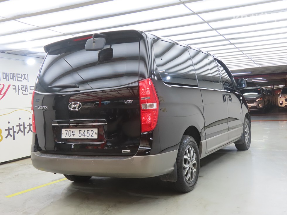 Hyundai Starex — miniaturë 4