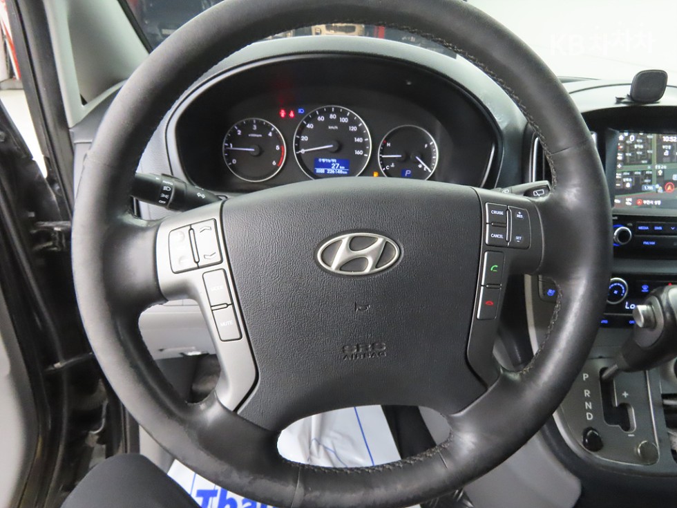 Hyundai Starex — miniaturë 9