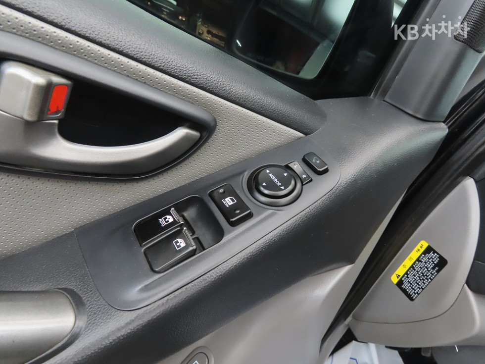 Hyundai Starex — miniaturë 17
