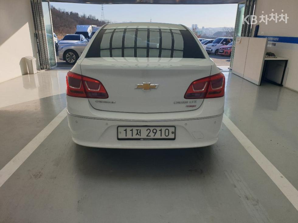 Chevrolet Cruze — miniaturë 4