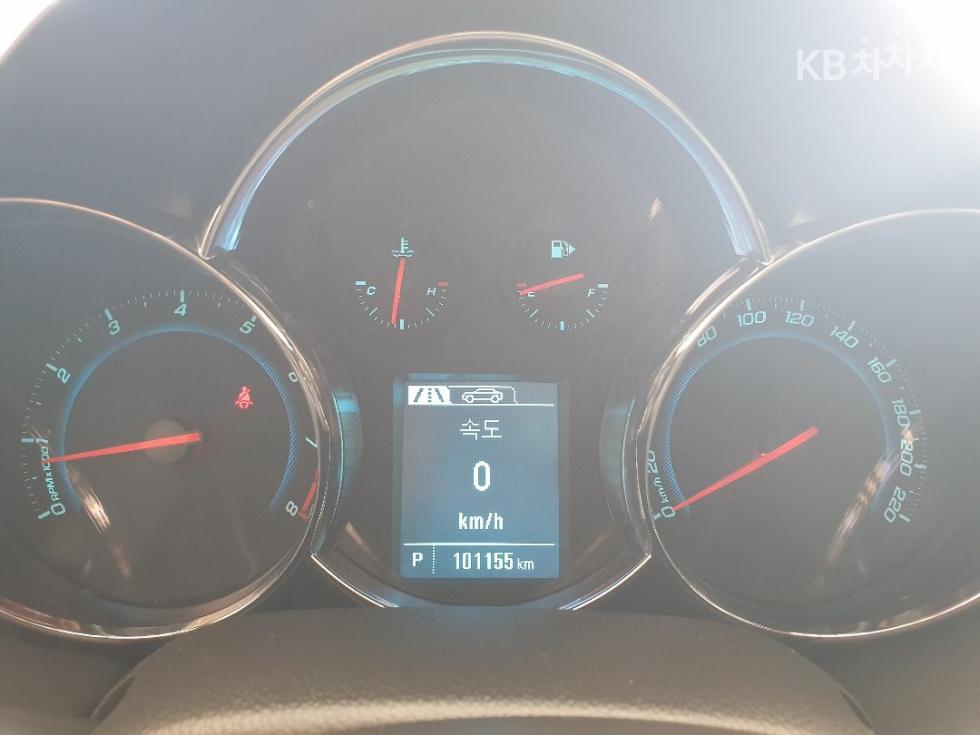 Chevrolet Cruze — miniaturë 15