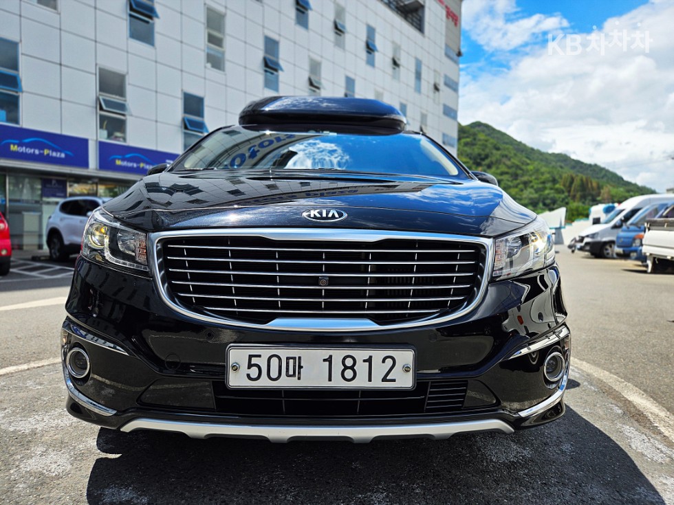 Kia Carnival — miniaturë 2
