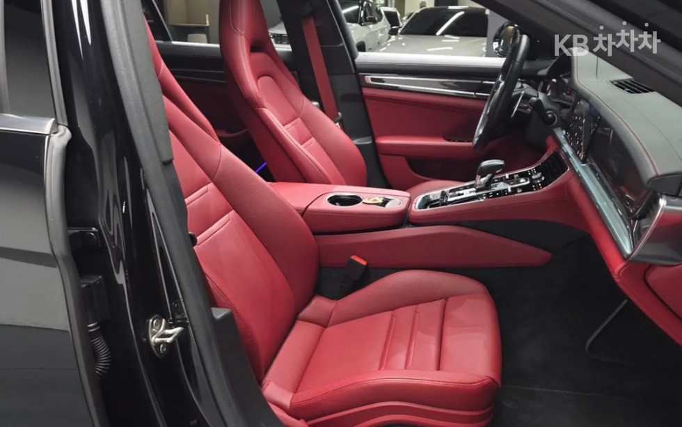 Porsche Panamera — miniaturë 9