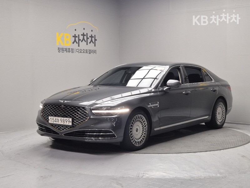 Genesis G90