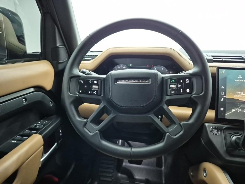 Land Rover Defender — miniaturë 9