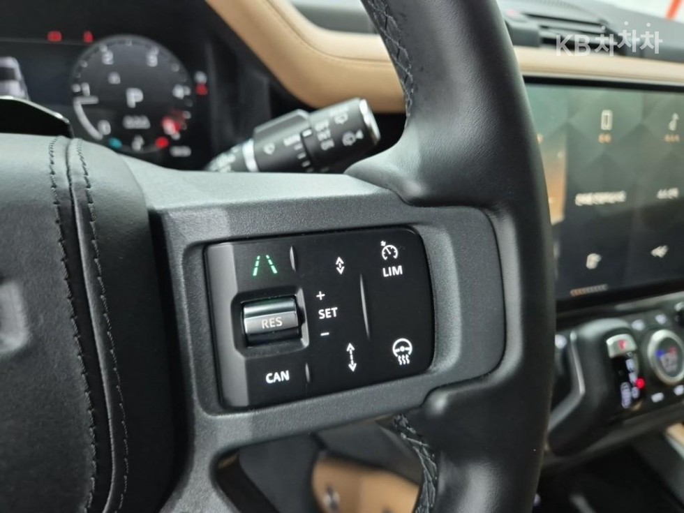 Land Rover Defender — miniaturë 16
