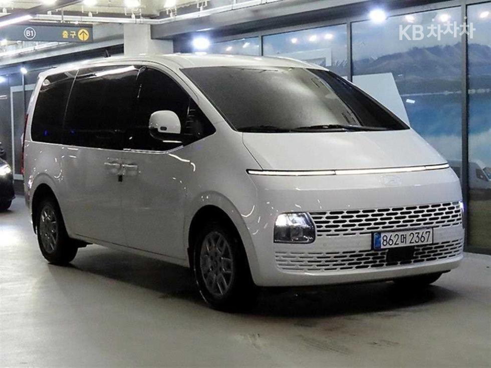 Hyundai Staria
