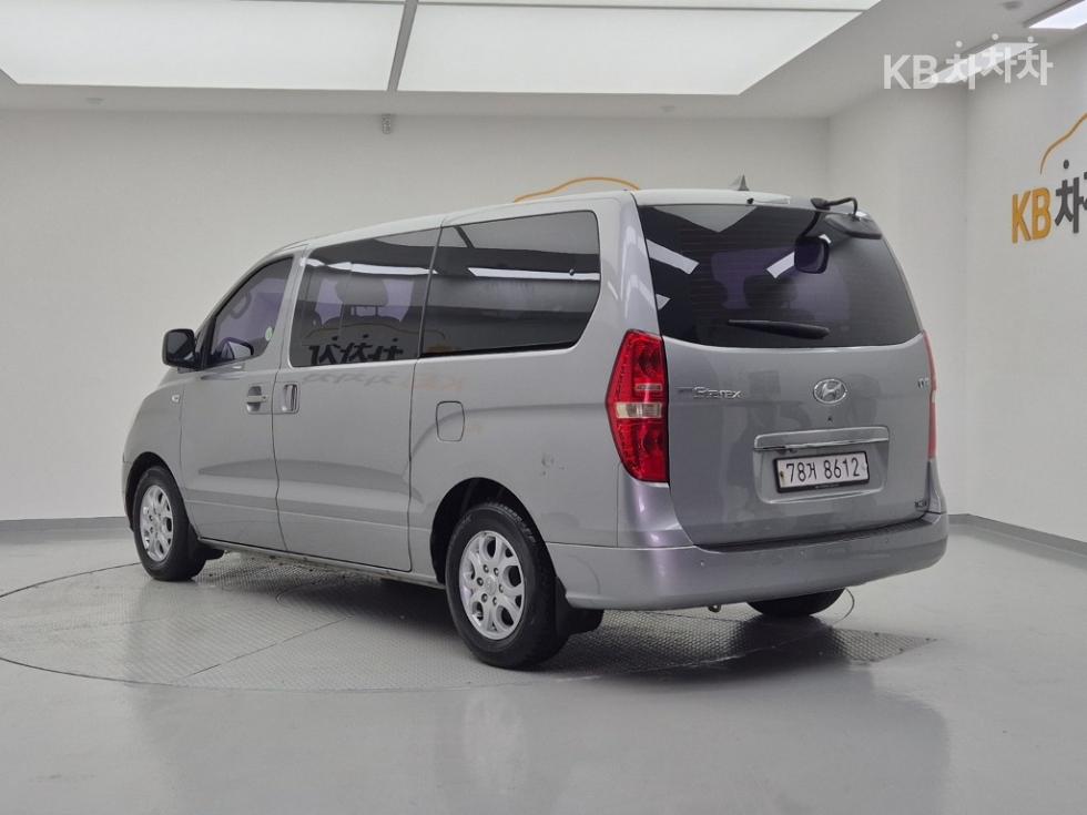 Hyundai Starex — miniaturë 3
