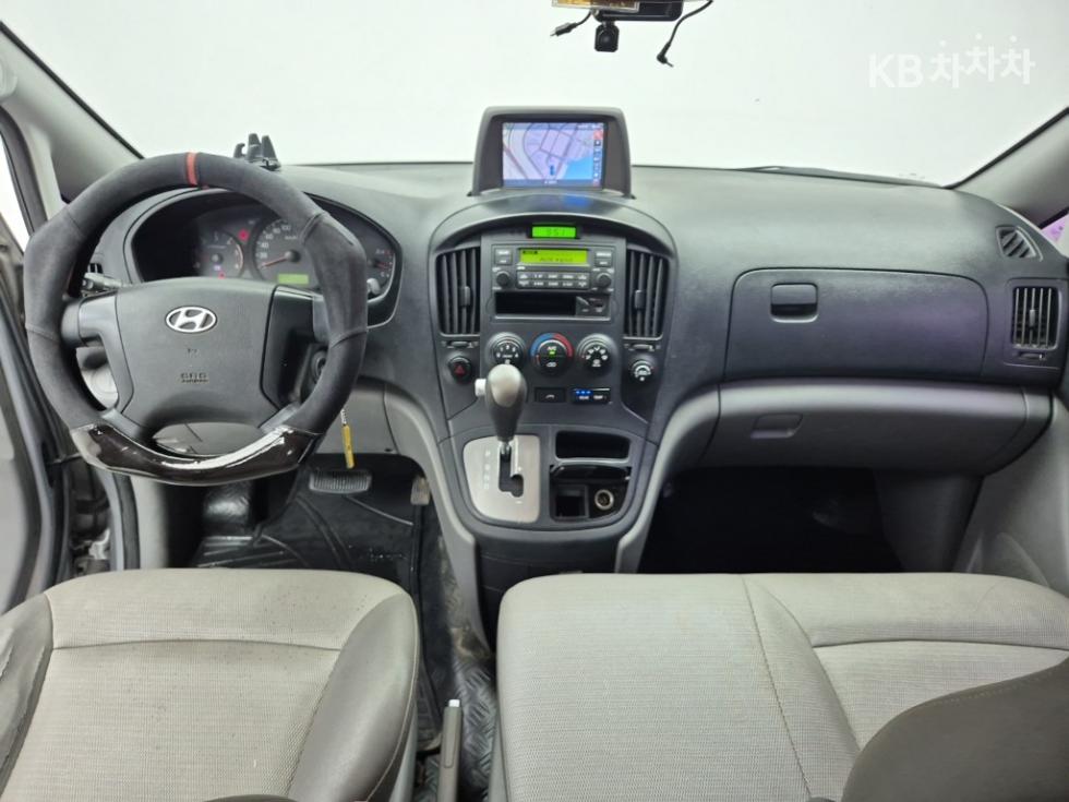 Hyundai Starex — miniaturë 5