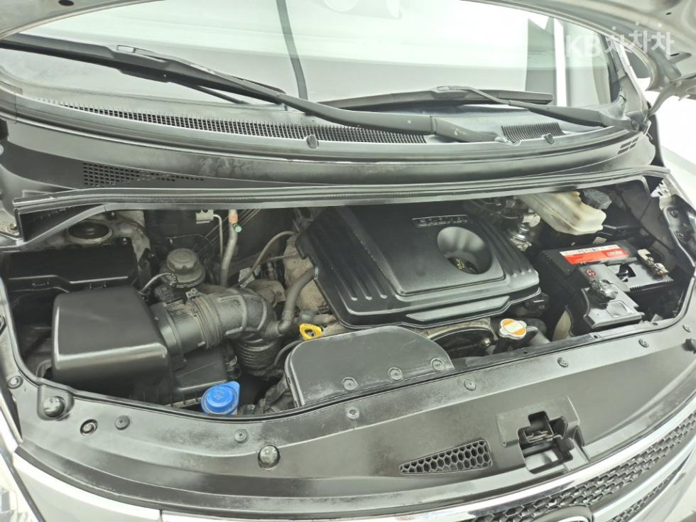 Hyundai Starex — miniaturë 6