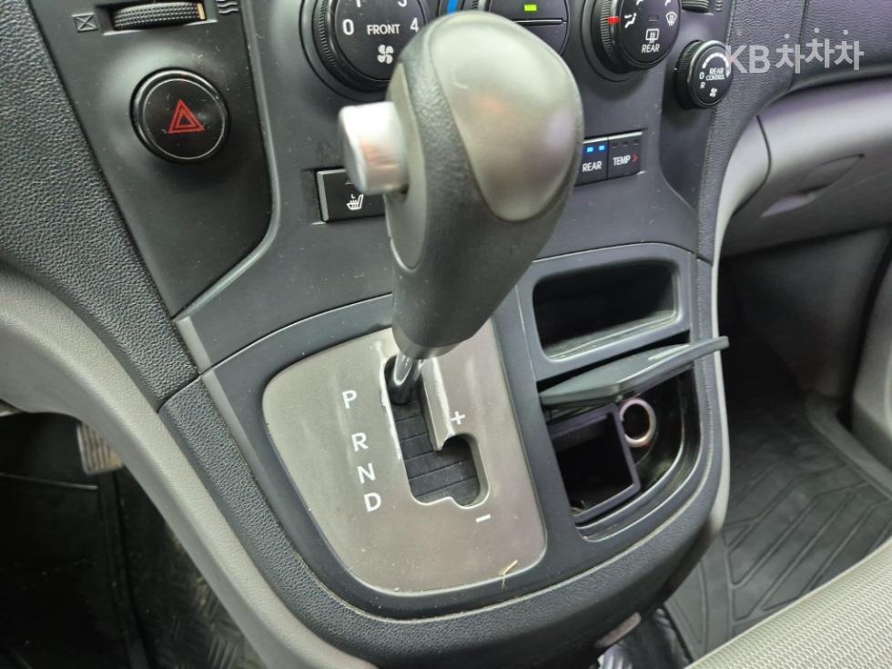 Hyundai Starex — miniaturë 8