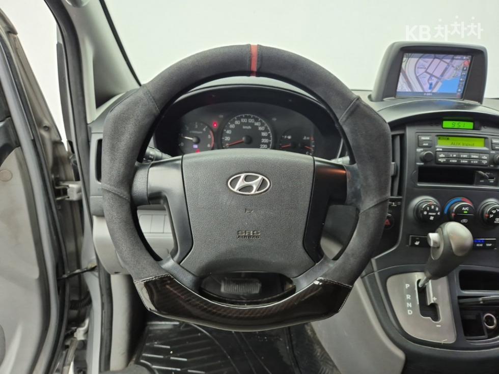 Hyundai Starex — miniaturë 9