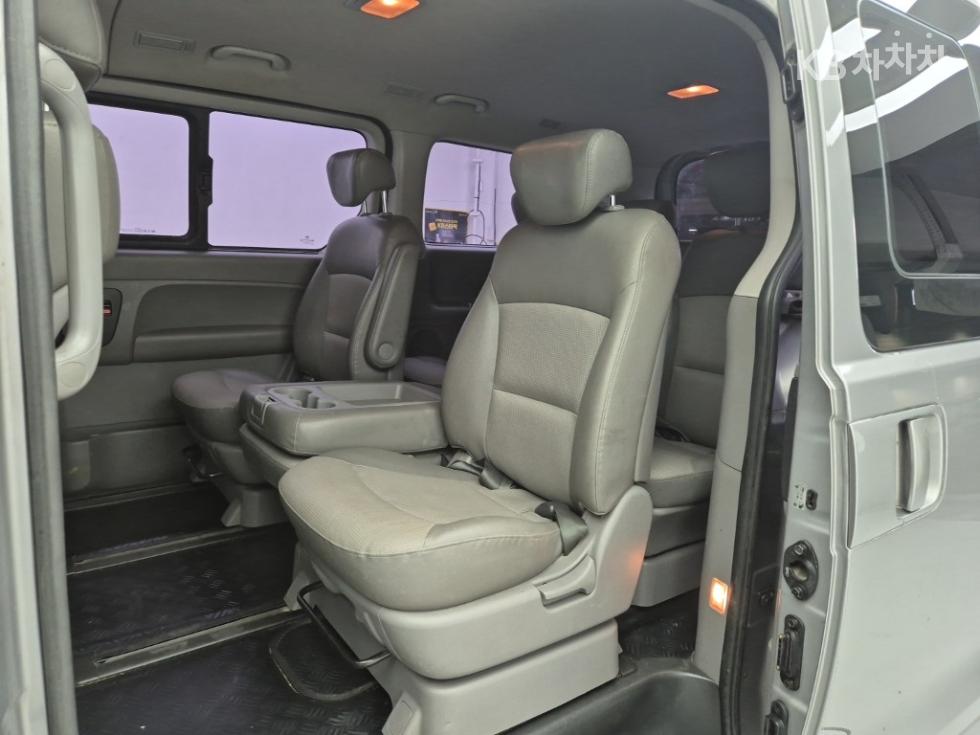 Hyundai Starex — miniaturë 12