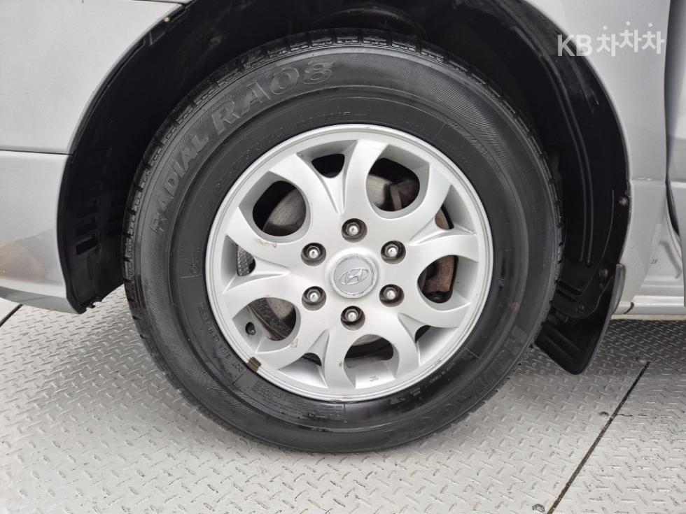 Hyundai Starex — miniaturë 18