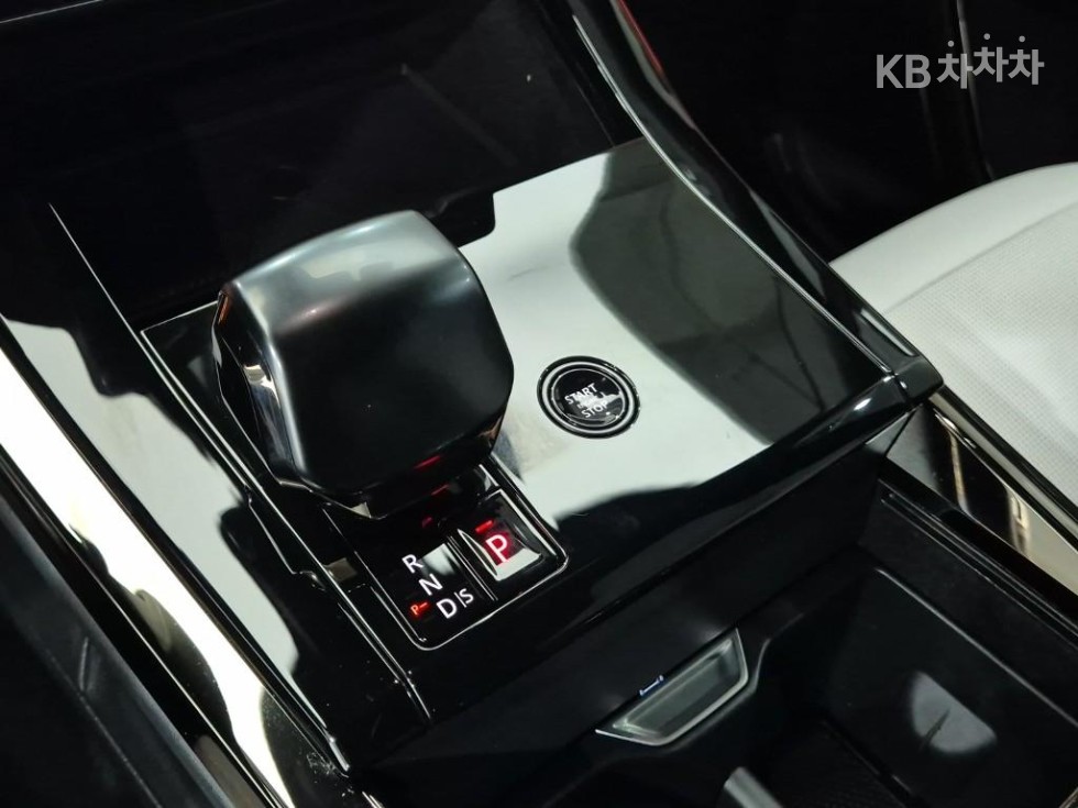 Land Rover Range Rover Sport — miniaturë 8