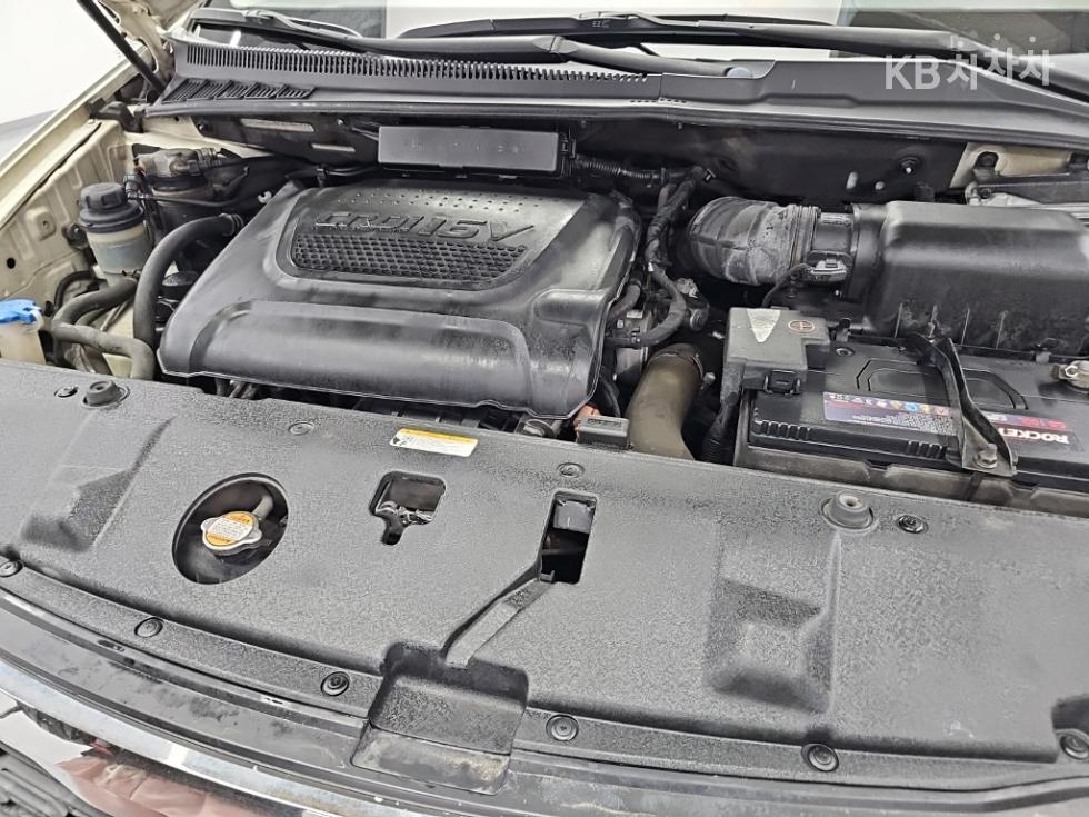 Kia Carnival — miniaturë 5