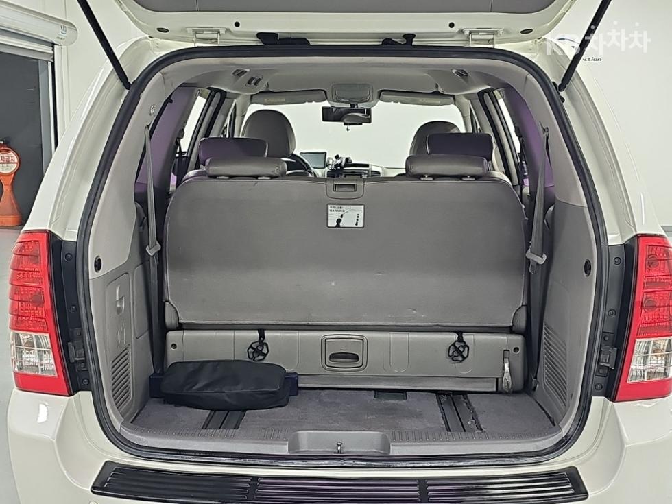 Kia Carnival — miniaturë 18