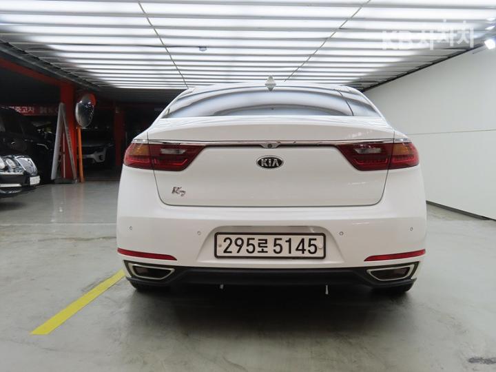 Kia K7 — miniaturë 3