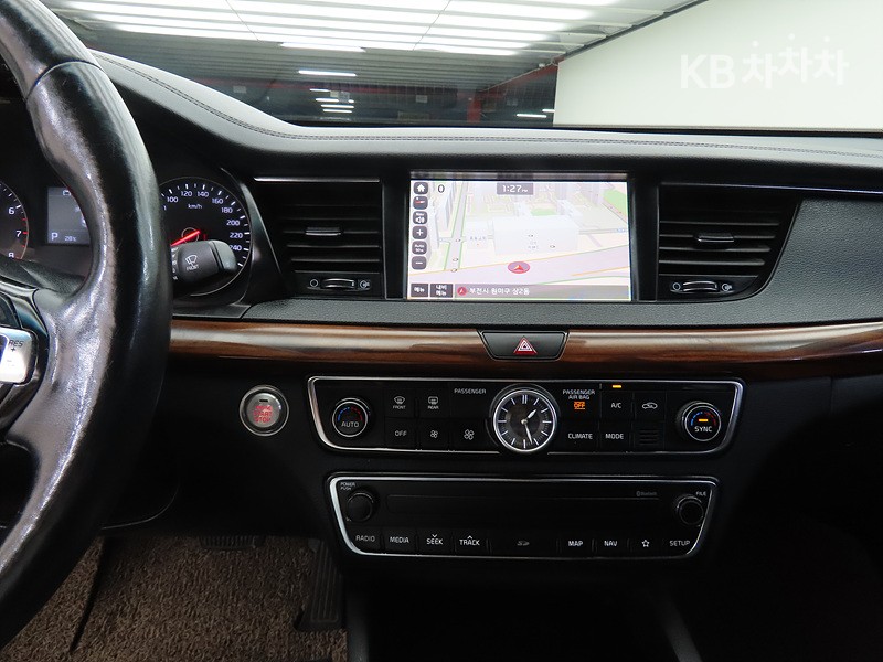 Kia K7 — miniaturë 10