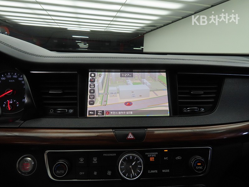 Kia K7 — miniaturë 13