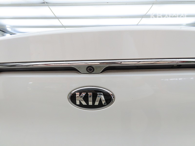Kia K7 — miniaturë 16