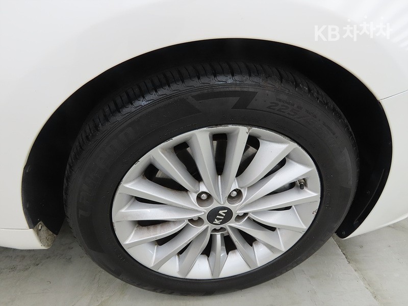 Kia K7 — miniaturë 20