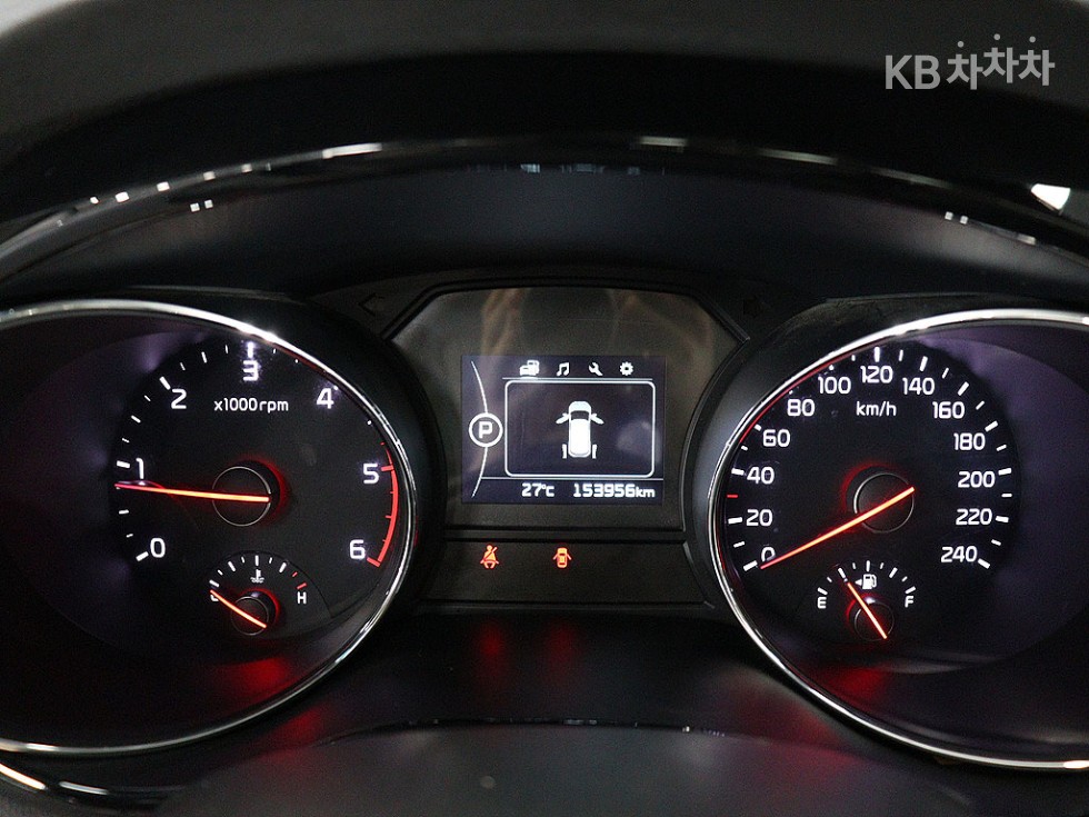 Kia Carnival — miniaturë 5