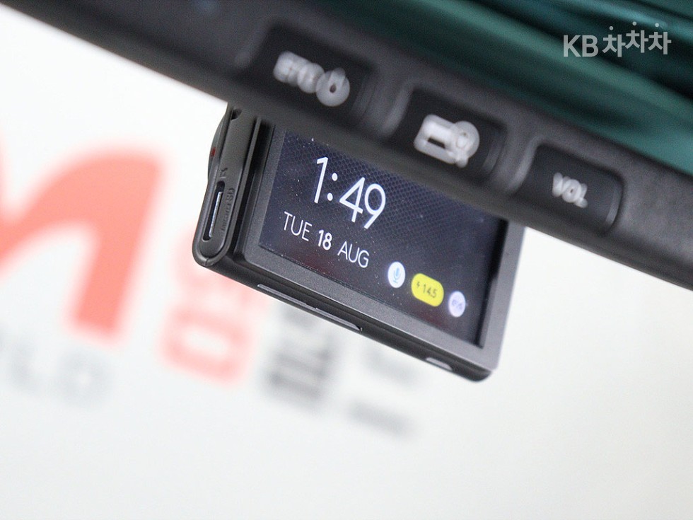 Kia Carnival — miniaturë 15
