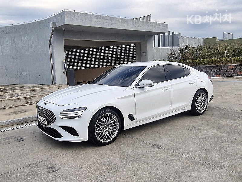 Genesis G70