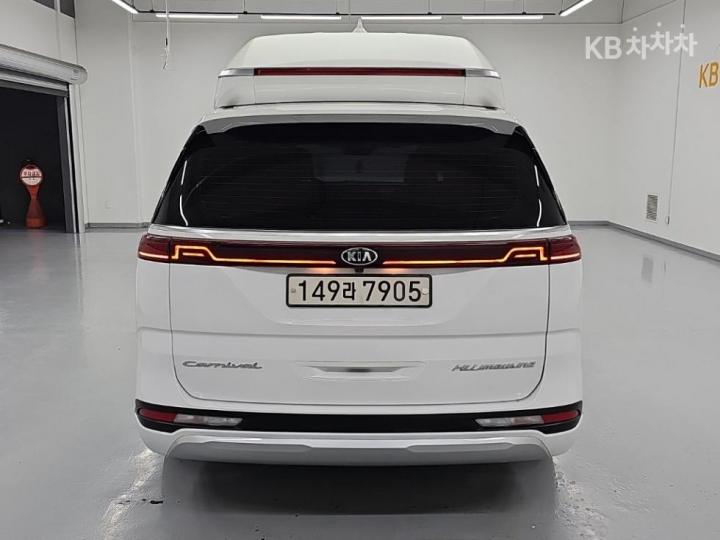 Kia Carnival — miniaturë 3