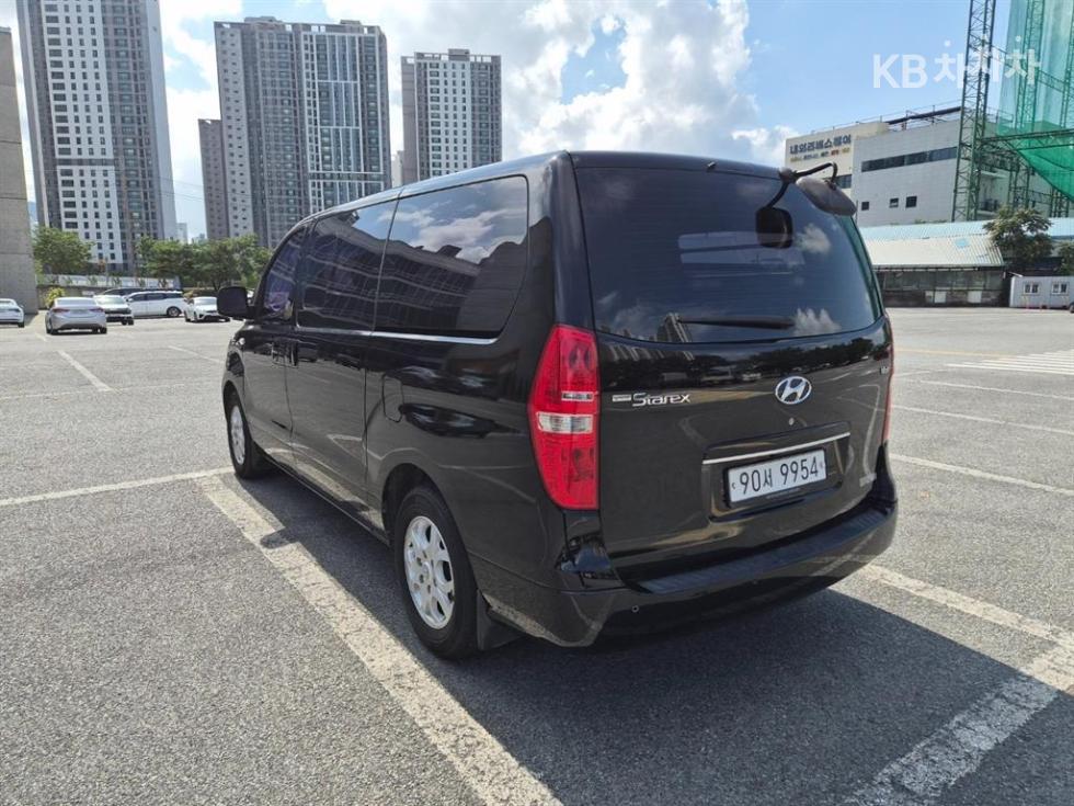 Hyundai Starex — miniaturë 4