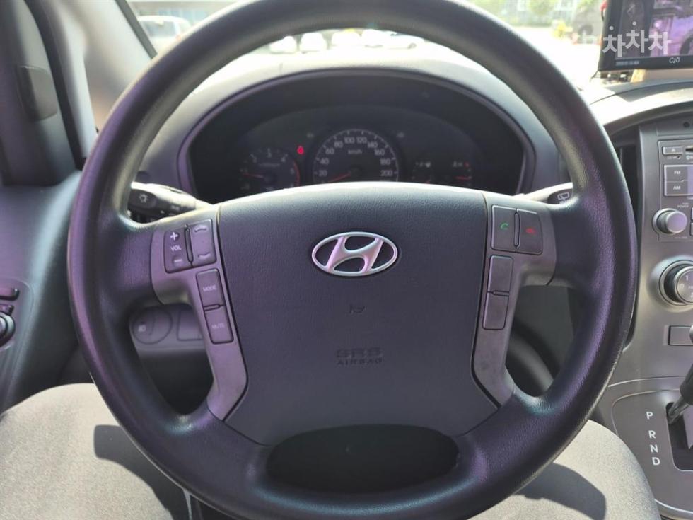 Hyundai Starex — miniaturë 8