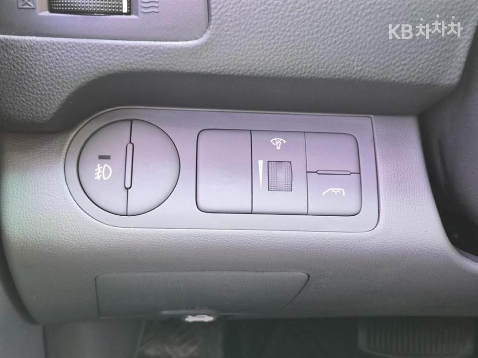Hyundai Starex — miniaturë 10