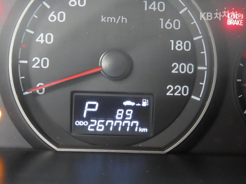 Hyundai Starex — miniaturë 5