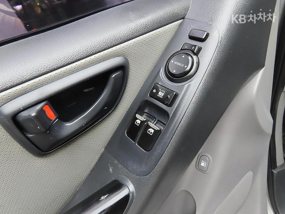 Hyundai Starex — miniaturë 13
