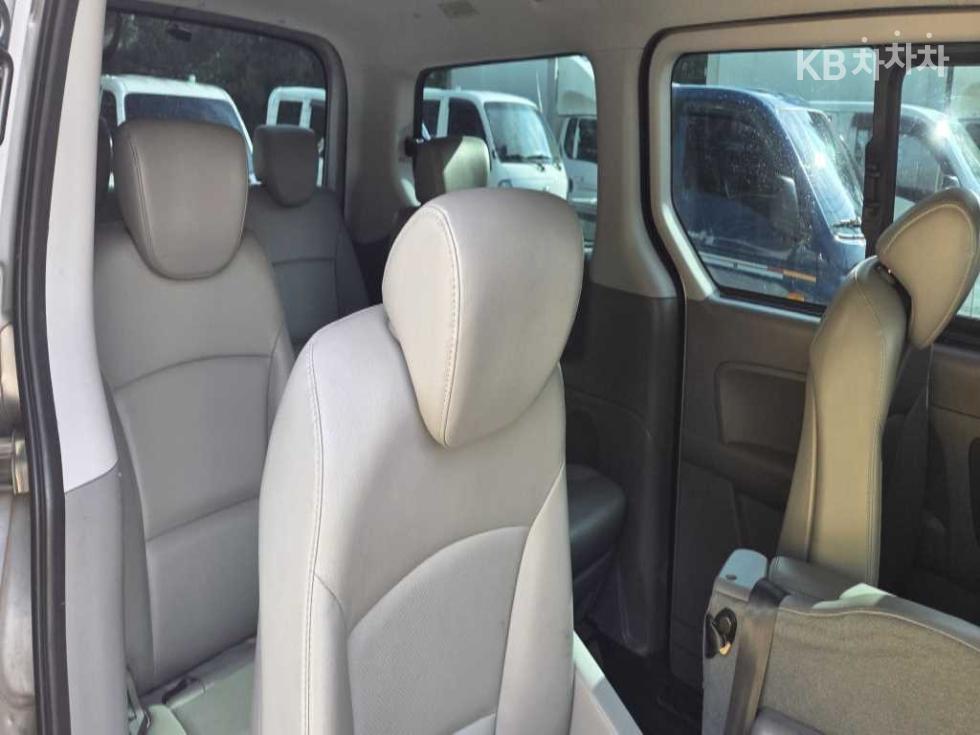 Hyundai Starex — miniaturë 5