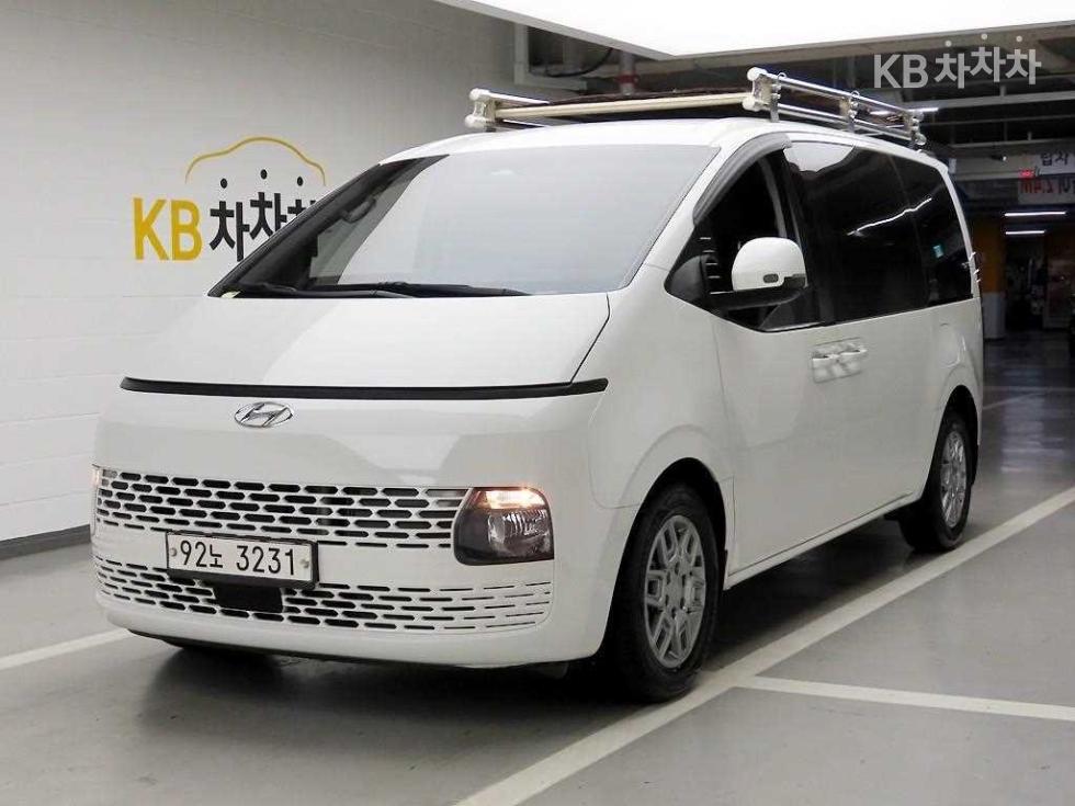 Hyundai Staria