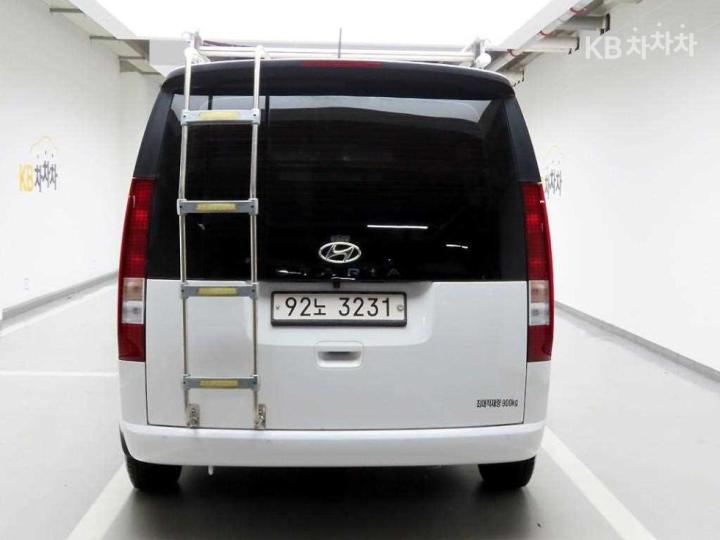 Hyundai Staria — miniaturë 3