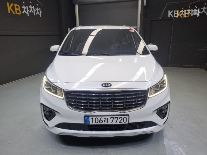 Kia Carnival 9인승 2.2 디젤 노블레스 스페셜 — foto 1