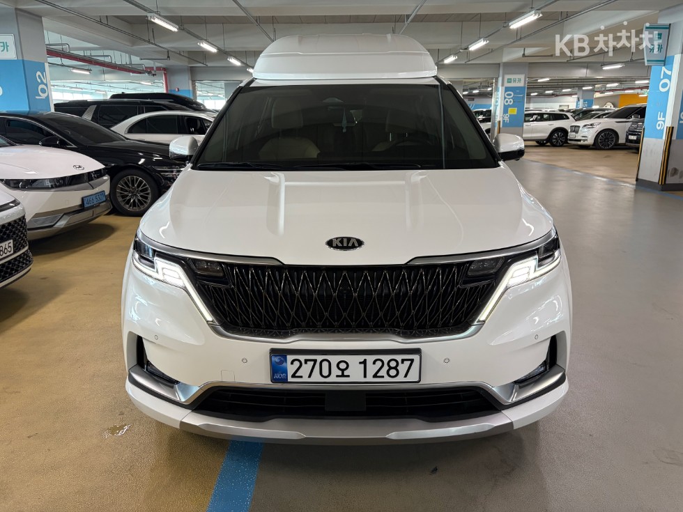 Kia Carnival — miniaturë 2
