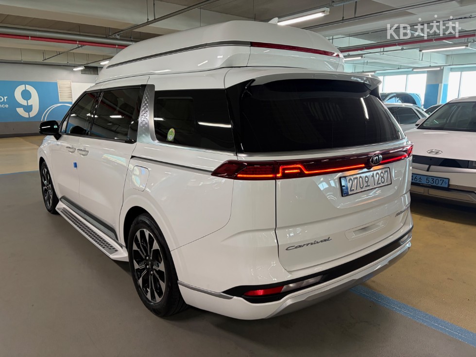 Kia Carnival — miniaturë 4