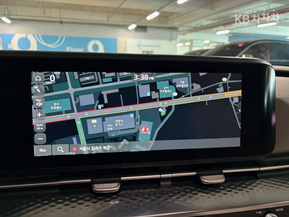 Kia Carnival — miniaturë 18