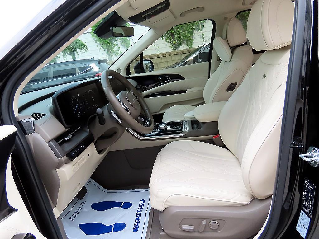 Kia Carnival — miniaturë 5