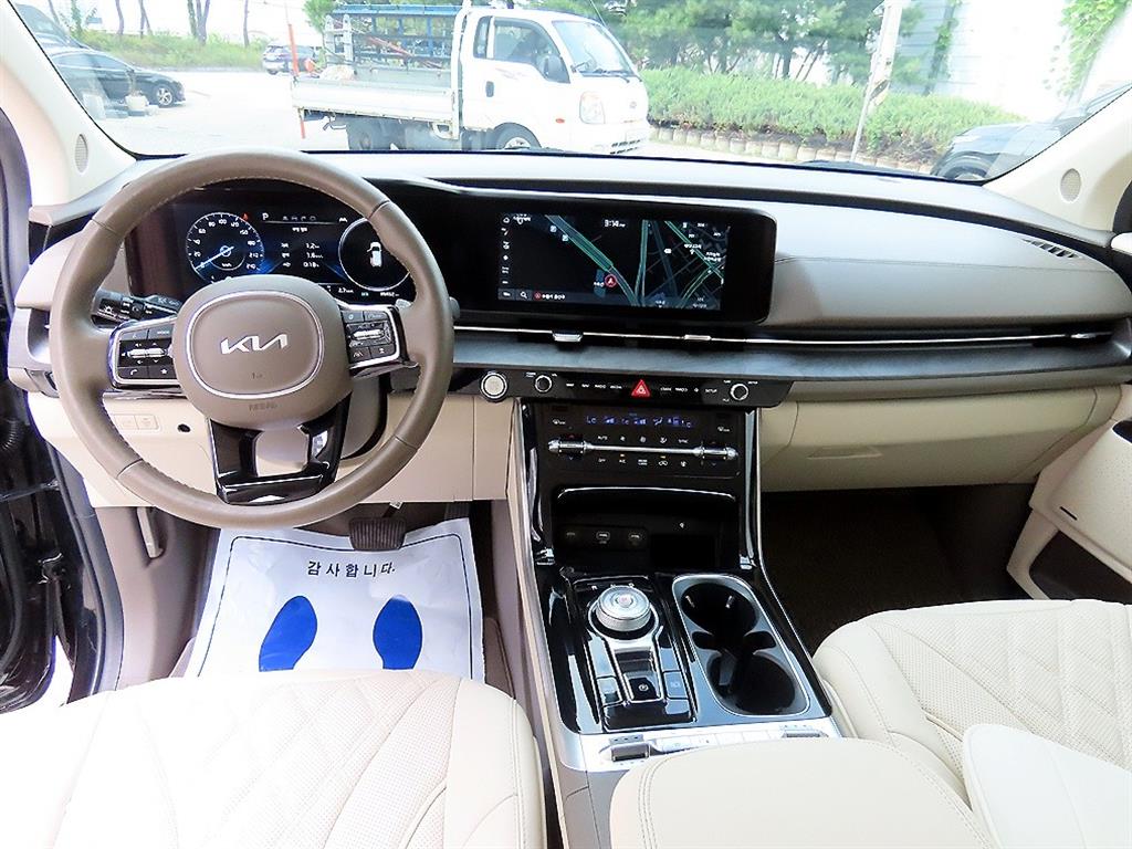 Kia Carnival — miniaturë 7