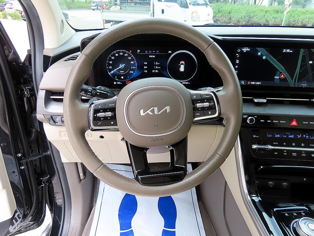 Kia Carnival — miniaturë 8