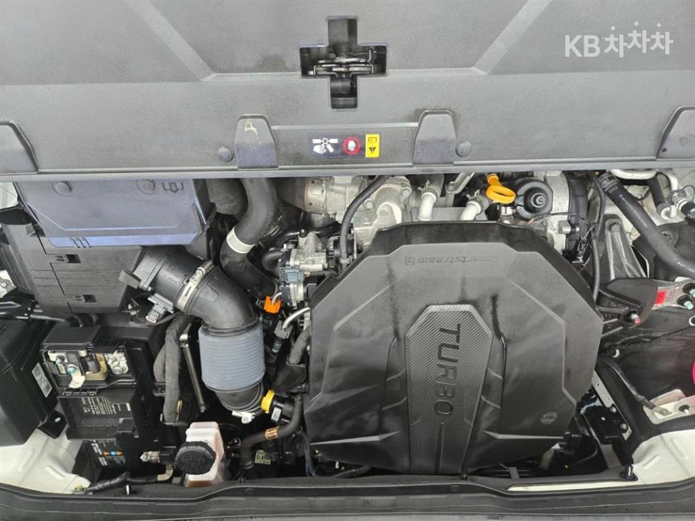 Kia Carnival — miniaturë 6