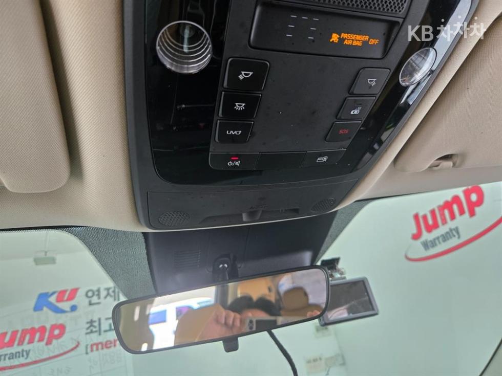 Kia Carnival — miniaturë 13