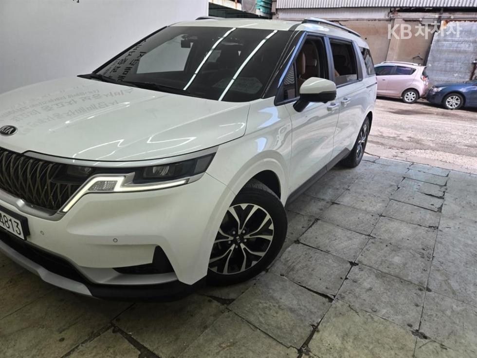 Kia Carnival — miniaturë 19