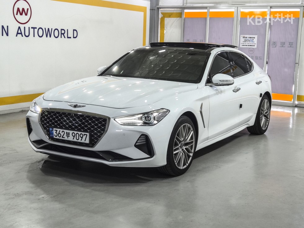 Genesis - G70 | 2.0T AWD Elite