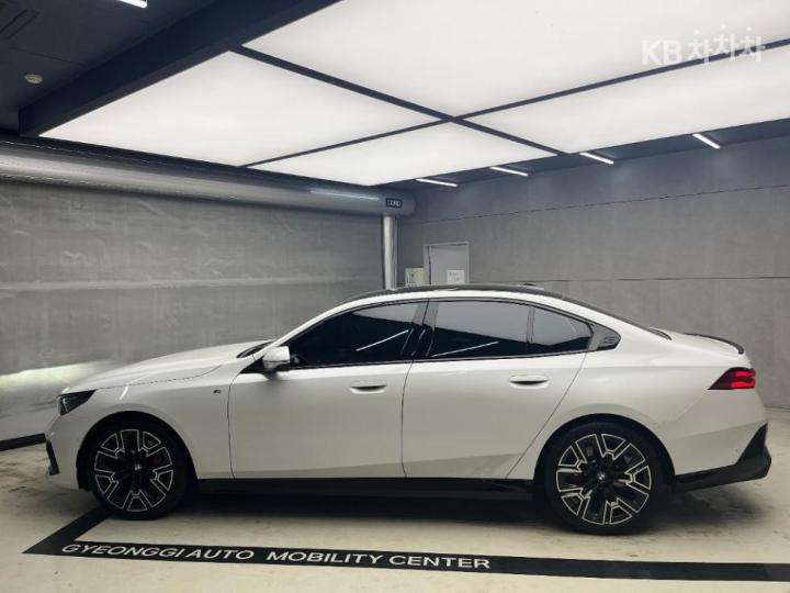 BMW 5er — miniaturë 4
